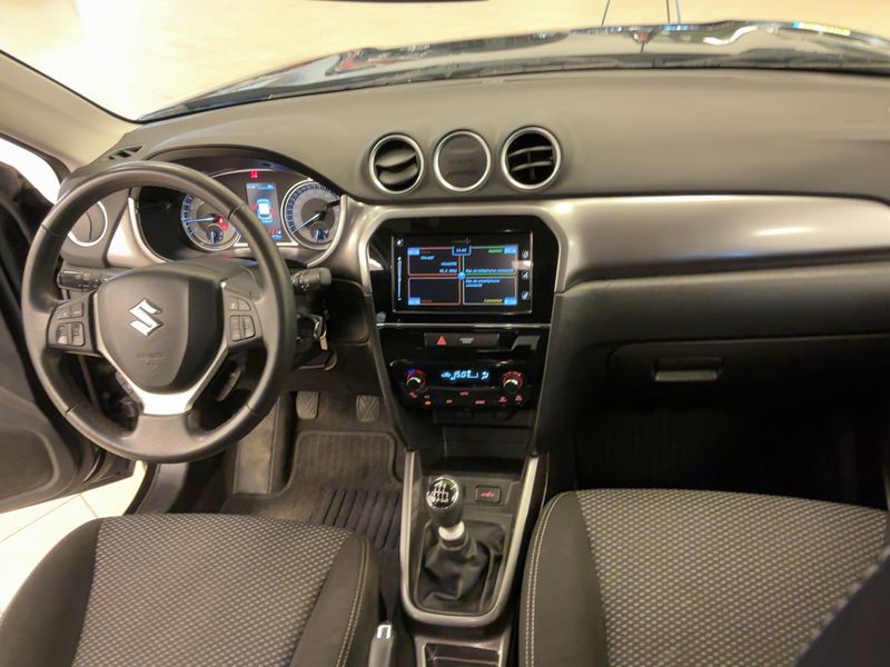 Suzuki Vitara 1.4 BoosterJet Mild-Hybrid Comfort 4x2 — zdjęcie 12