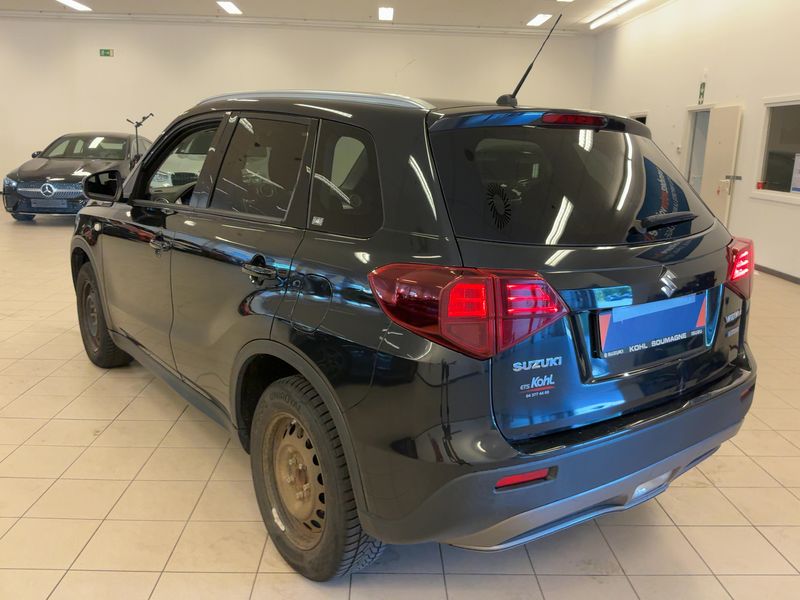 Suzuki Vitara 1.4 BoosterJet Mild-Hybrid Comfort 4x2 — zdjęcie 3