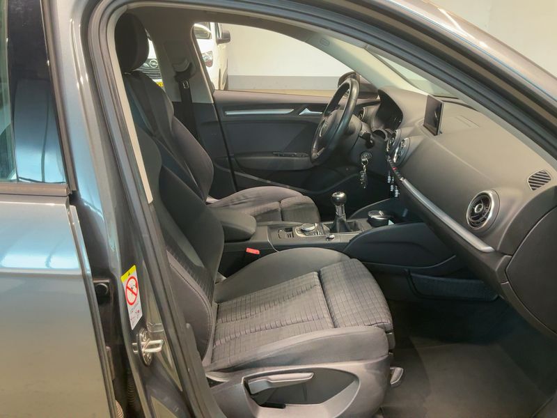 Audi A3 Sportback 2.0 TDI Ambition 2014 – снимка 17