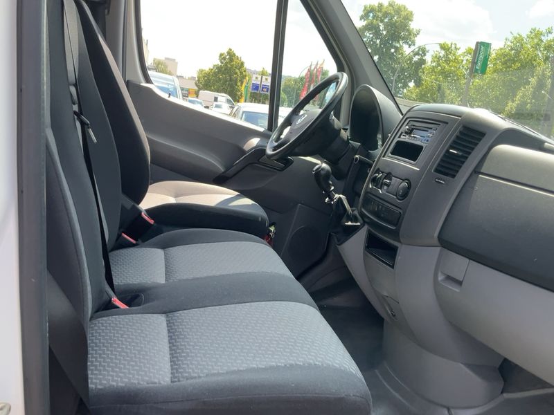 Volkswagen Crafter 2.0 TDI Kasten 30 mittlerer Radstand mit Hochdach — zdjęcie 11