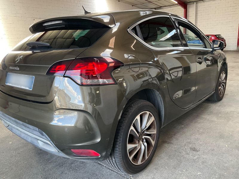 Citroen DS4 1.6 HDi Chic — zdjęcie 6