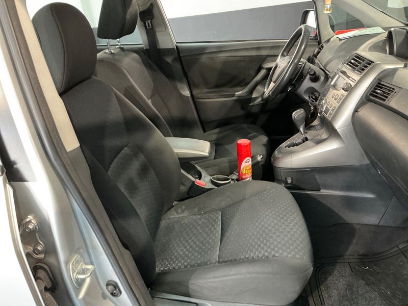 Toyota Verso 2.2 D-4D Dynamic — zdjęcie 3