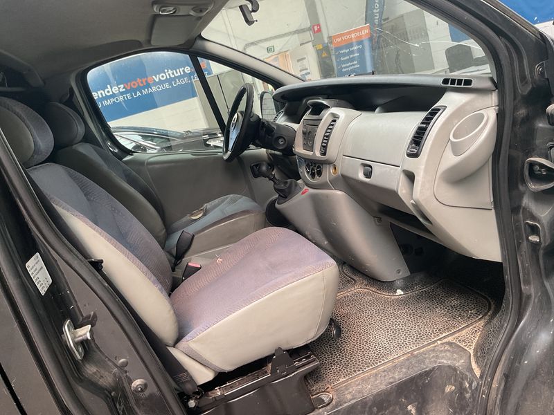 Opel Vivaro 2.5 DTI / CDTI Kasten L1H1 2,7t — zdjęcie 3