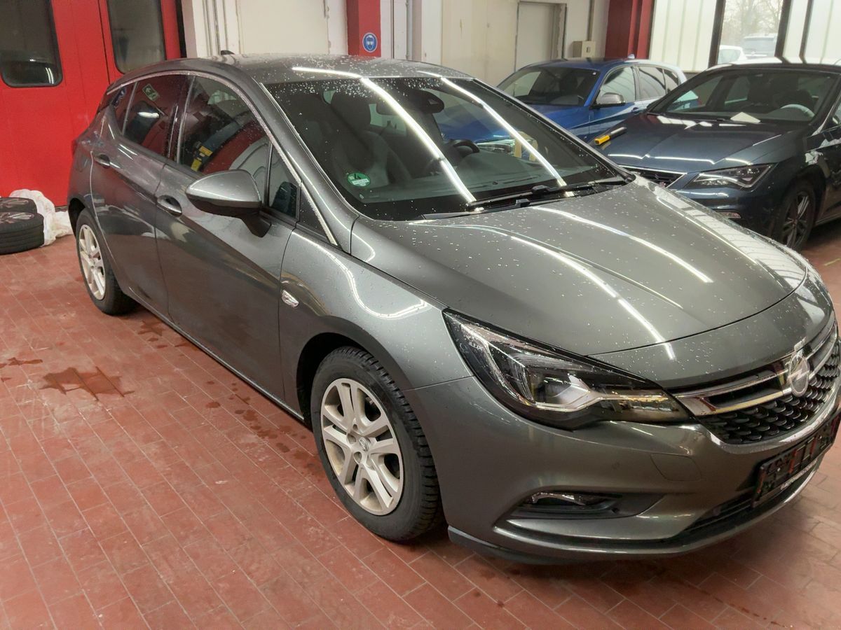 Opel Astra 2018 — photo 13