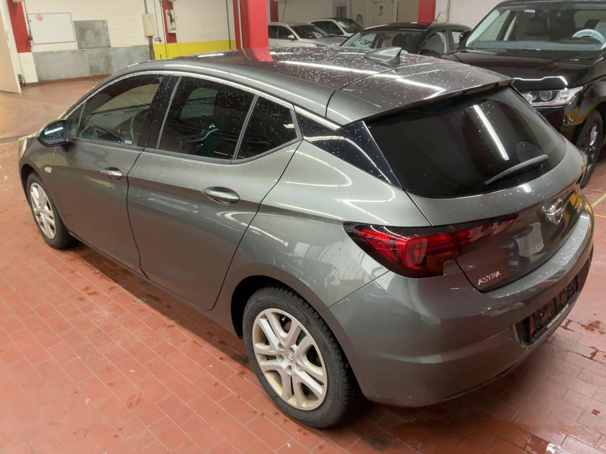 Opel Astra 2018 — photo 7