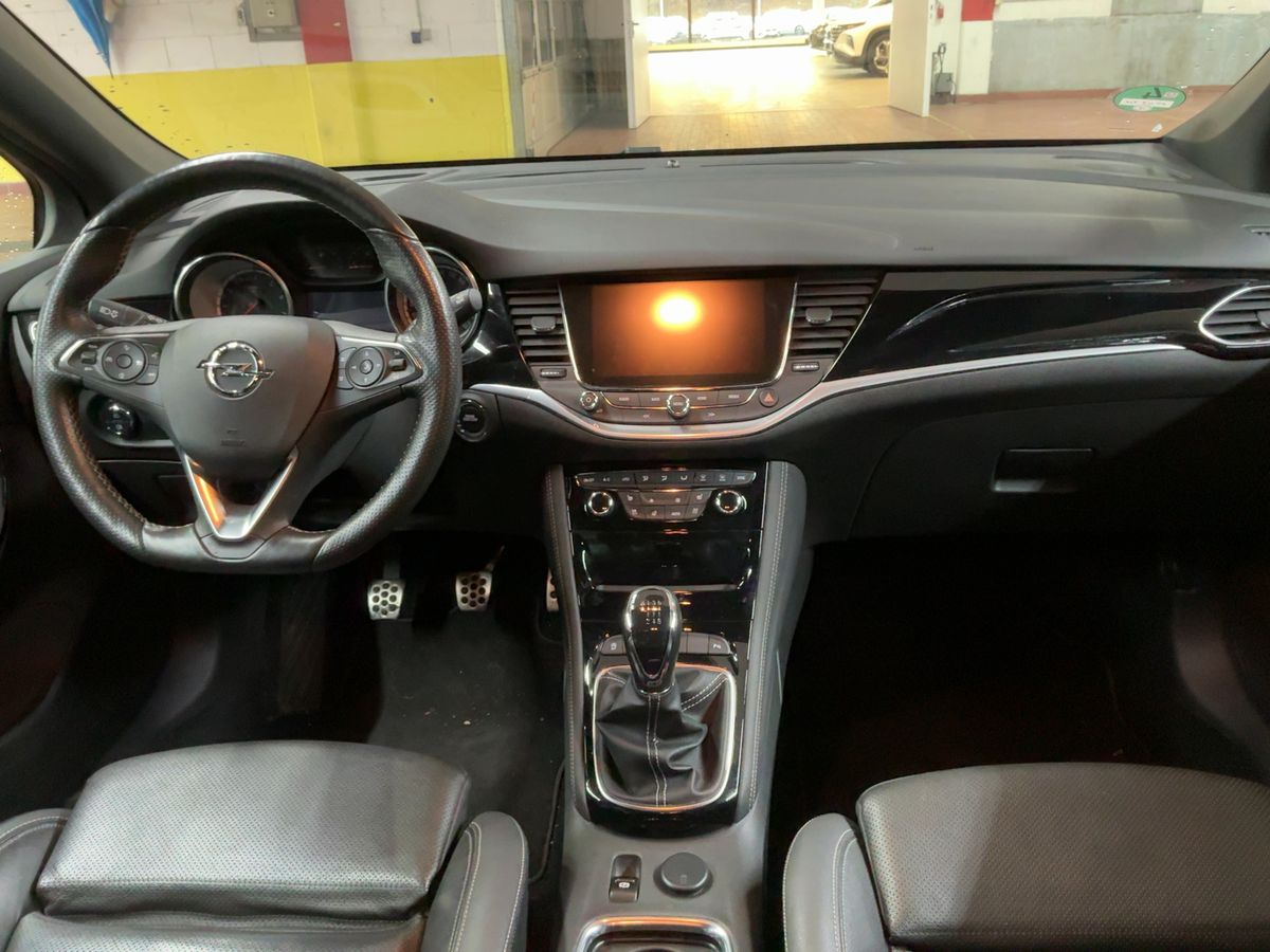 Opel Astra 2018 — photo 19
