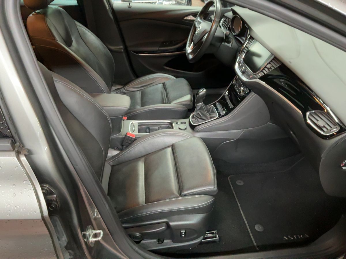 Opel Astra 2018 — photo 18