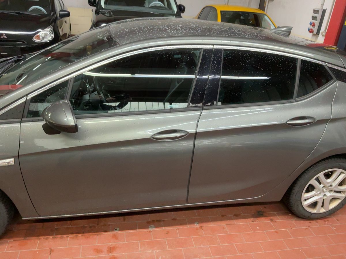 Opel Astra 2018 — photo 5