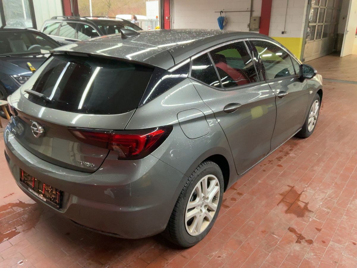 Opel Astra 2018 — photo 9