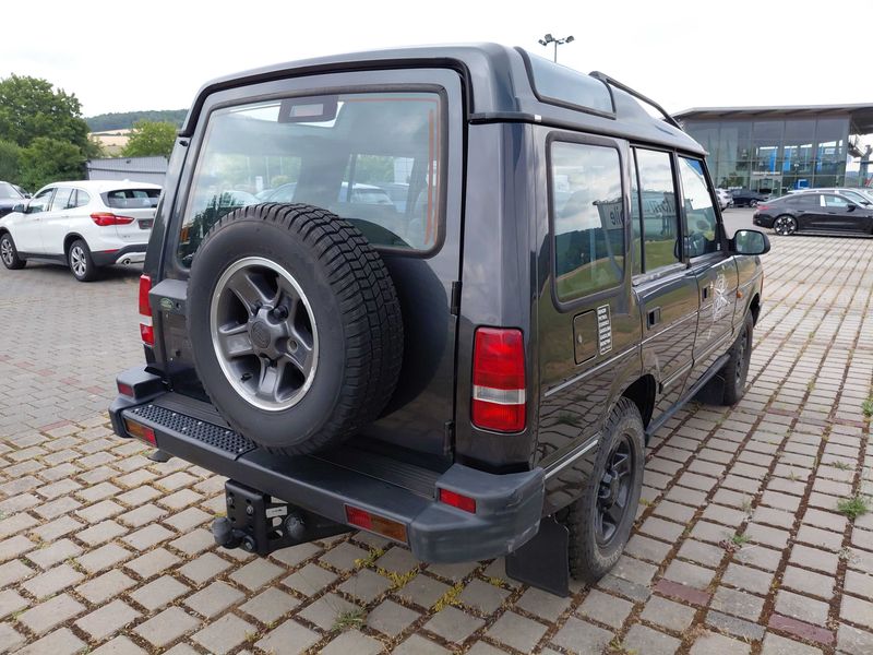 Land Rover Discovery 3.9 V8i ES — zdjęcie 5