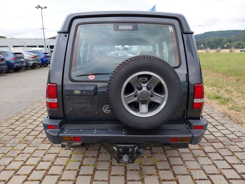 Land Rover Discovery 3.9 V8i ES — zdjęcie 4