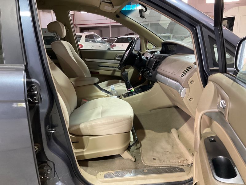 Ssangyong Rodius 270 Xdi Limited — zdjęcie 3