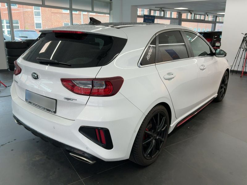 Kia cee'd 1.6 TGDI GT — zdjęcie 6