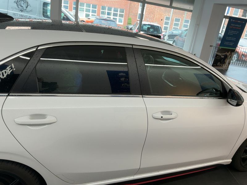 Kia cee'd 1.6 TGDI GT — zdjęcie 7