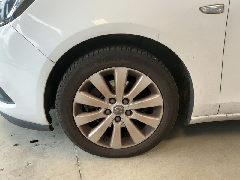 Opel Zafira Tourer 1.6 CDTI Elite Start/Stop 2017 – снимка 3