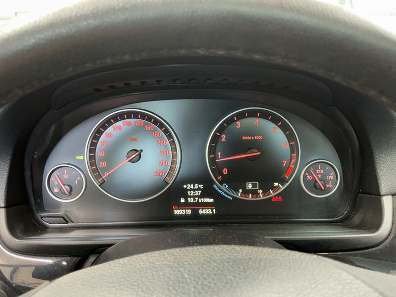BMW 5er 520i — zdjęcie 13