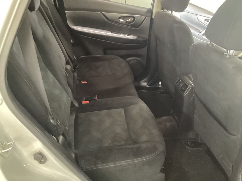 Nissan X-Trail 1.6 dCi 360 — zdjęcie 14