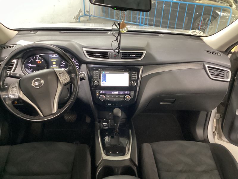 Nissan X-Trail 1.6 dCi 360 — zdjęcie 12