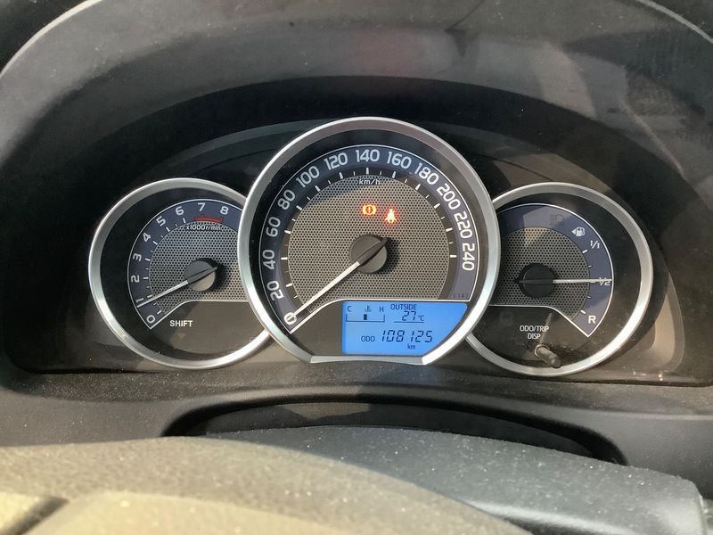 Toyota Auris Touring Sports 1.6 Life+ — zdjęcie 13