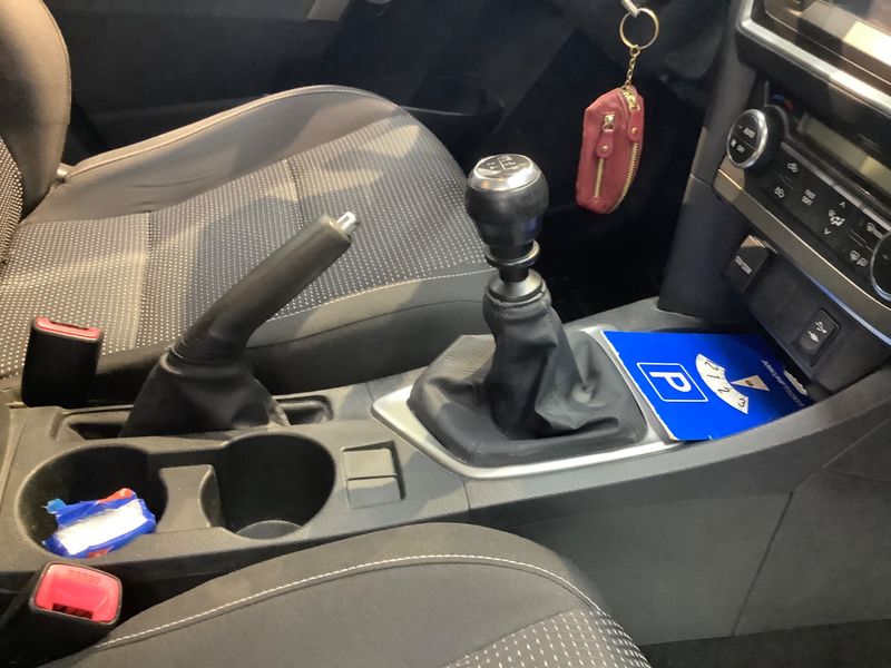 Toyota Auris Touring Sports 1.6 Life+ 2014 – снимка 26