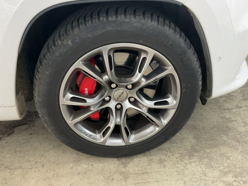 Jeep Grand Cherokee 6.4 V8 HEMI SRT 2019 – снимка 11