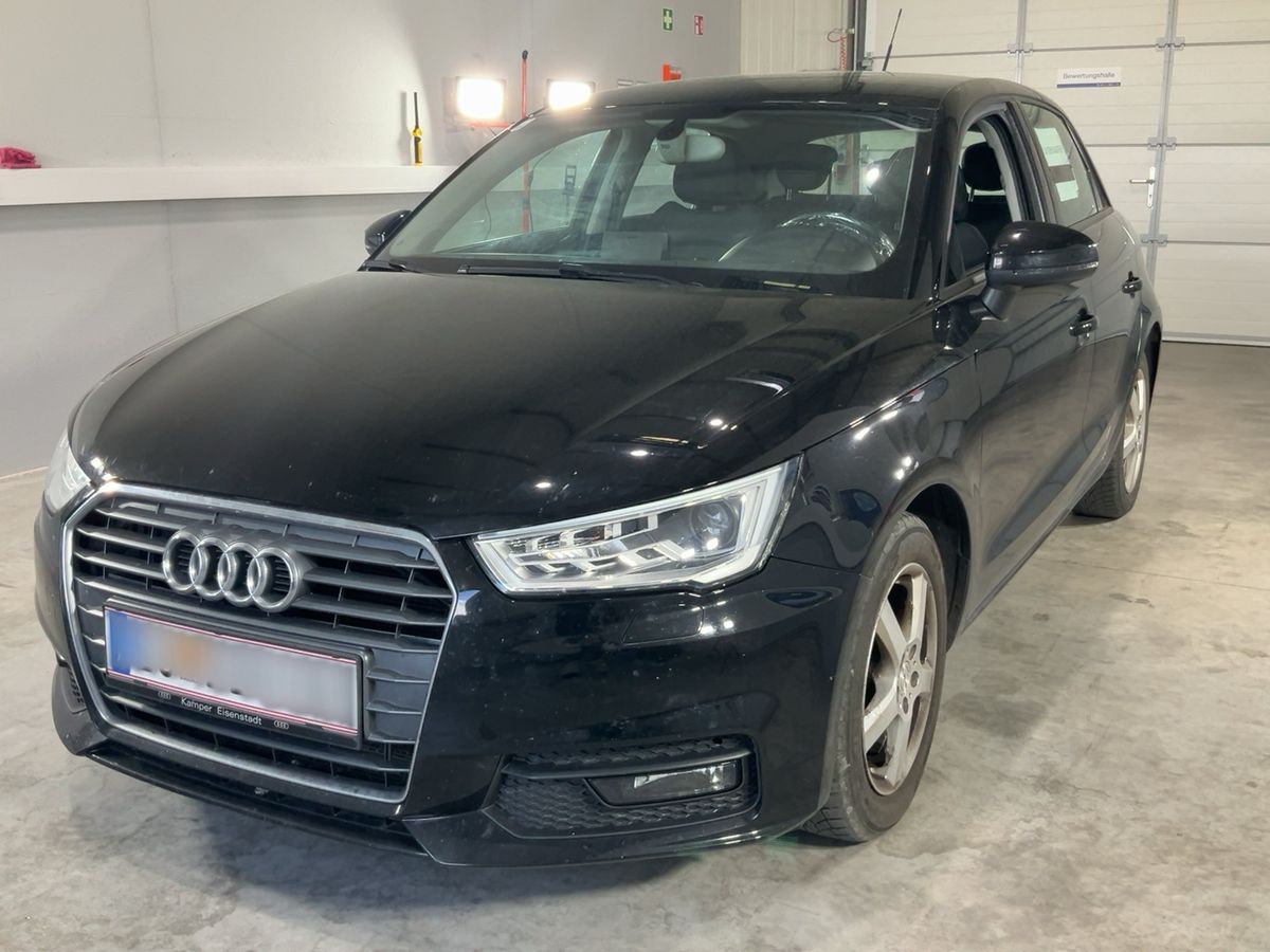 Audi A1 2018 — photo 1