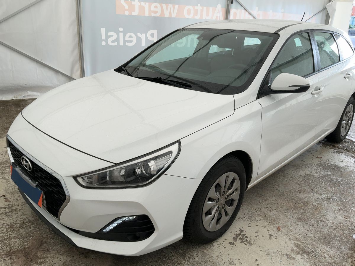 Hyundai i30 2020 — photo 1