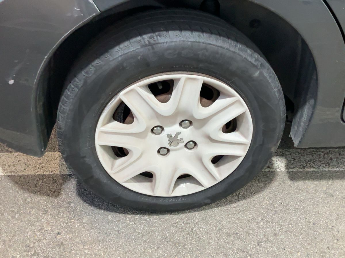 Peugeot 207 2014 — photo 10