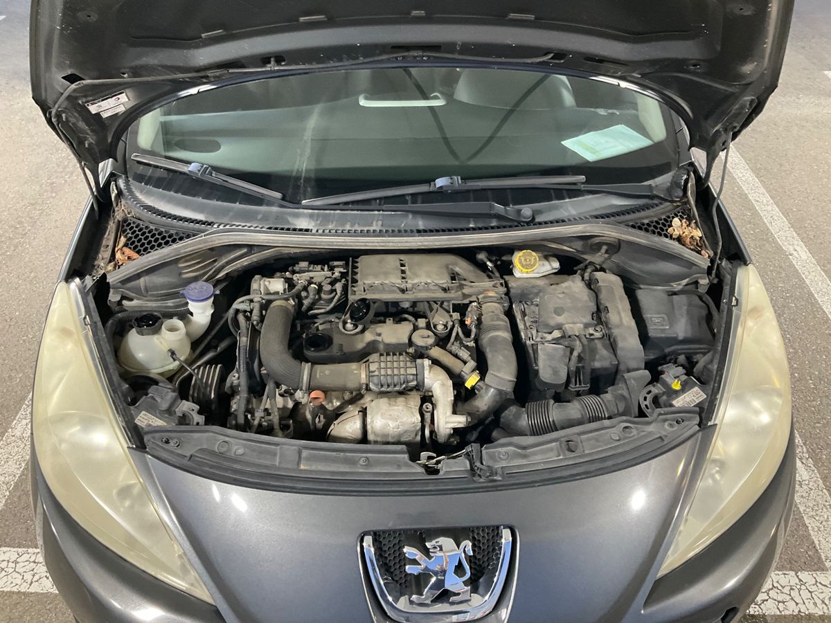 Peugeot 207 2014 — photo 56