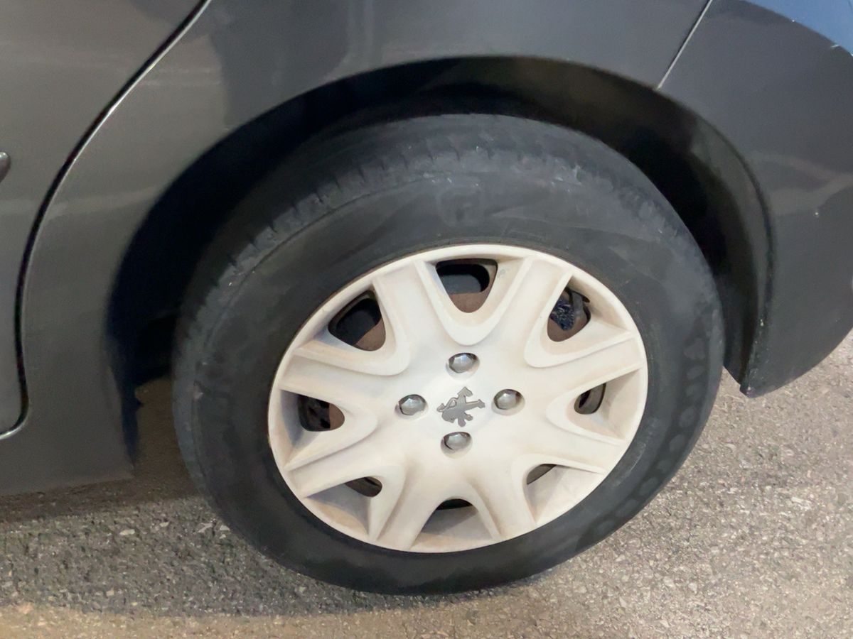 Peugeot 207 2014 — photo 6