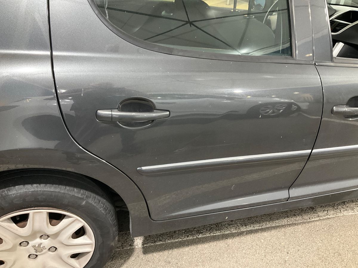 Peugeot 207 2014 — photo 30