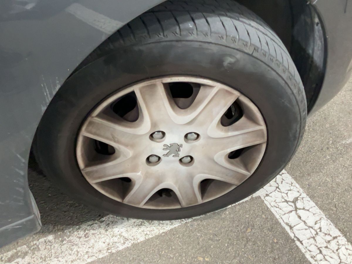 Peugeot 207 2014 — photo 12