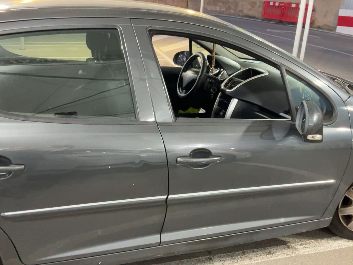 Peugeot 207 2014 — photo 11