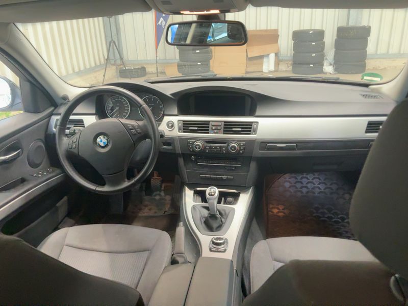 BMW 3er 320i — zdjęcie 12