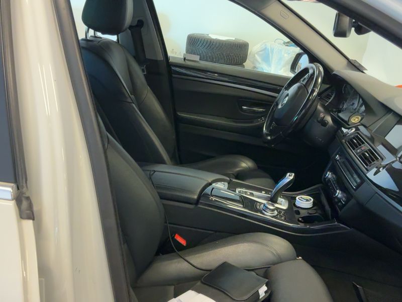 BMW 5er 520d 2016 – снимка 17