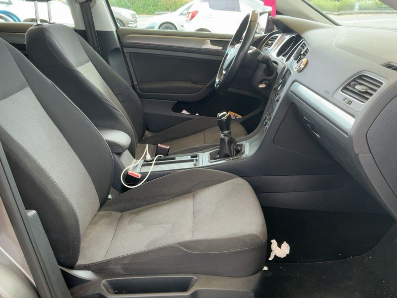 Volkswagen Golf VII 1.6 TDI Business BlueMotion Tech — zdjęcie 11