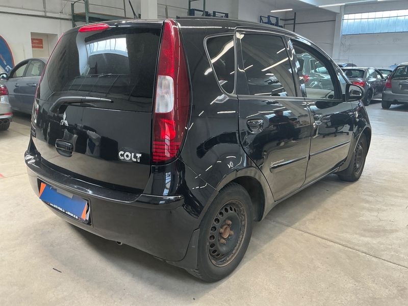 Mitsubishi Colt 1.3 Motion Plus — zdjęcie 2