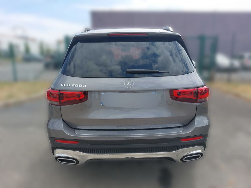 Mercedes-Benz GLB-Klasse GLB 200 d AMG Line — zdjęcie 4