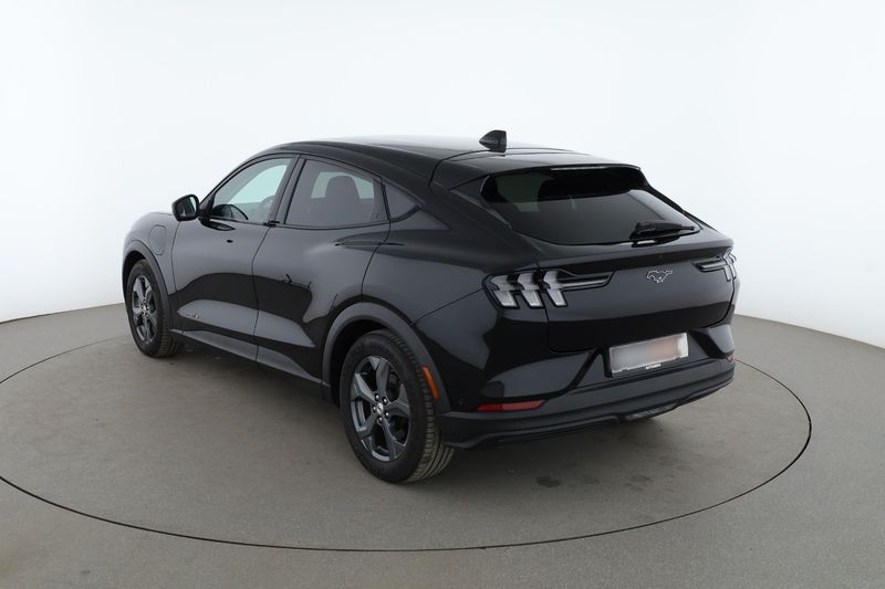 Ford Mustang Mach-E electric drive 198 kW — zdjęcie 3