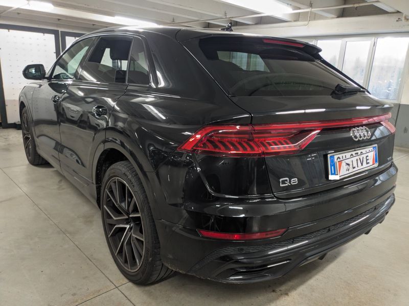 Audi Q8 50 TDI Mild-Hybrid quattro sport — zdjęcie 3
