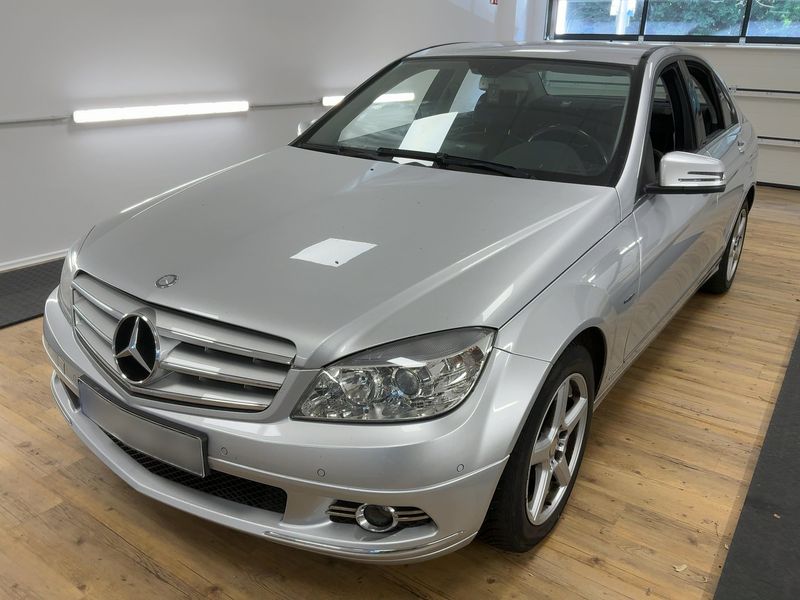 Mercedes-Benz C-Klasse C 180 CGI BlueEfficiency Avantgarde
