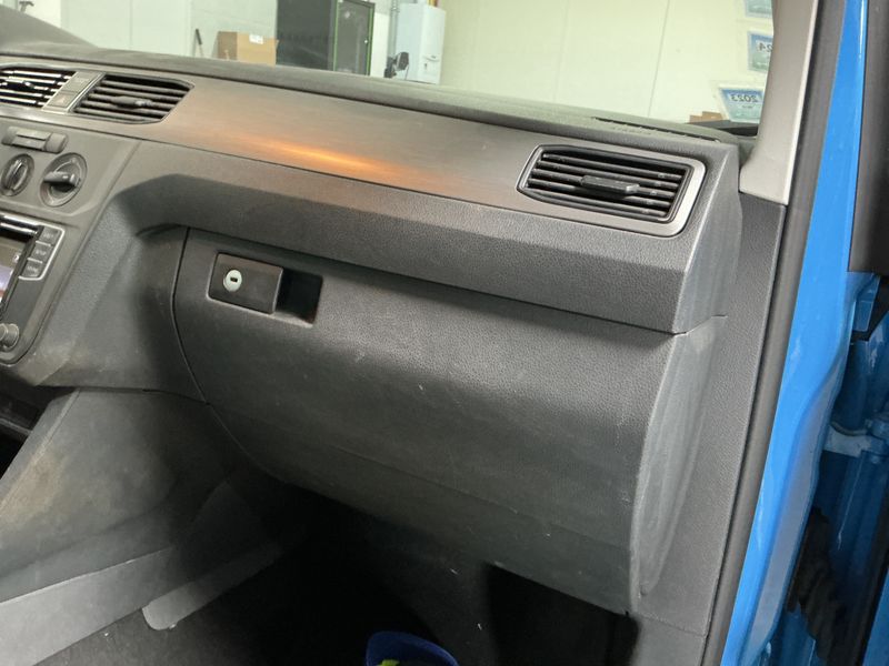 Volkswagen Caddy 2.0 TDI Maxi Trendline BlueMotion Tech 2020 – снимка 23
