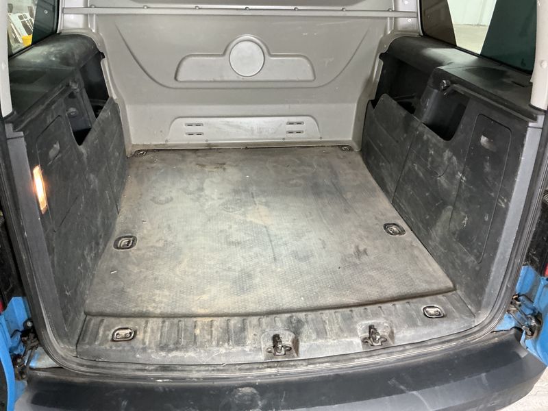 Volkswagen Caddy 2.0 TDI Maxi Trendline BlueMotion Tech 2020 – снимка 30