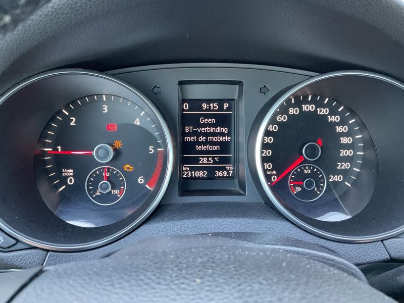 Volkswagen Golf VI 2.0 TDI BlueMotion Tech — zdjęcie 13
