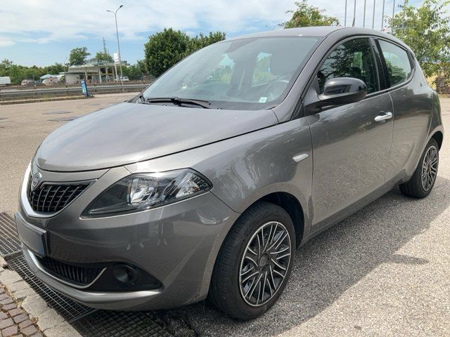 Lancia Ypsilon 2023