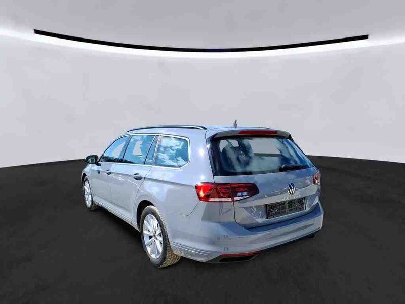 Volkswagen Passat 2.0 TDI Business — zdjęcie 16