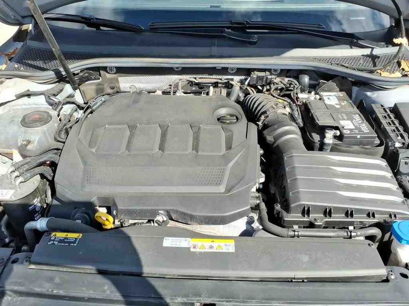 Volkswagen Passat 2.0 TDI Business — zdjęcie 25