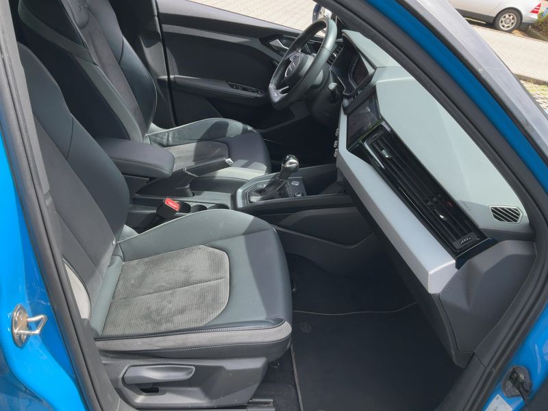 Audi A1 Sportback 40 TFSI Edition One — zdjęcie 11