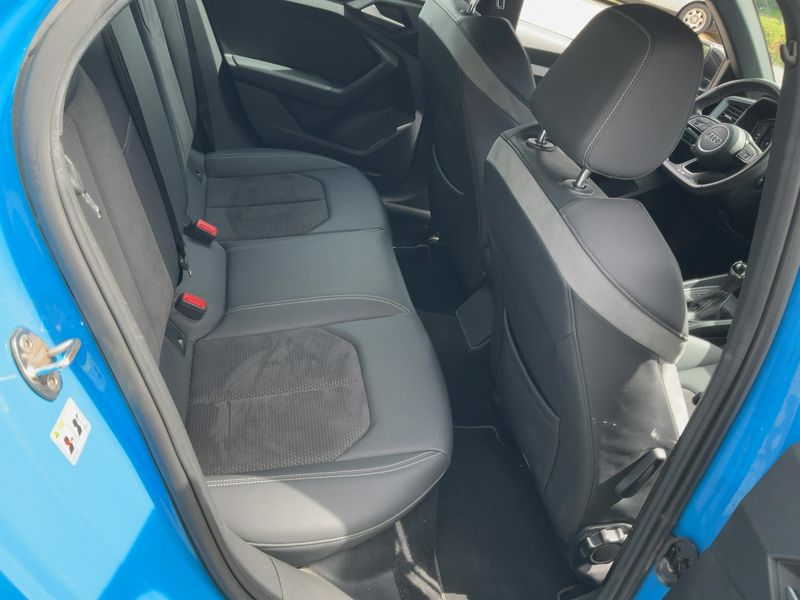 Audi A1 Sportback 40 TFSI Edition One — zdjęcie 14