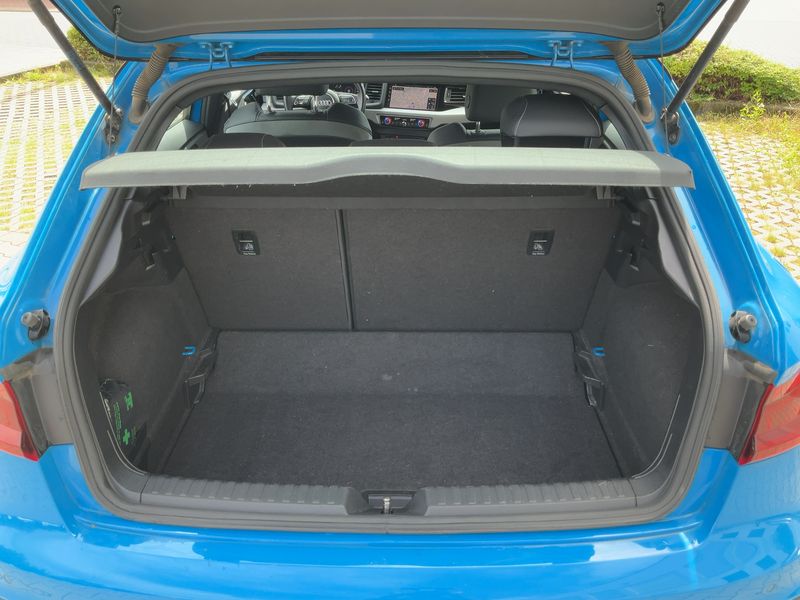 Audi A1 Sportback 40 TFSI Edition One — zdjęcie 10